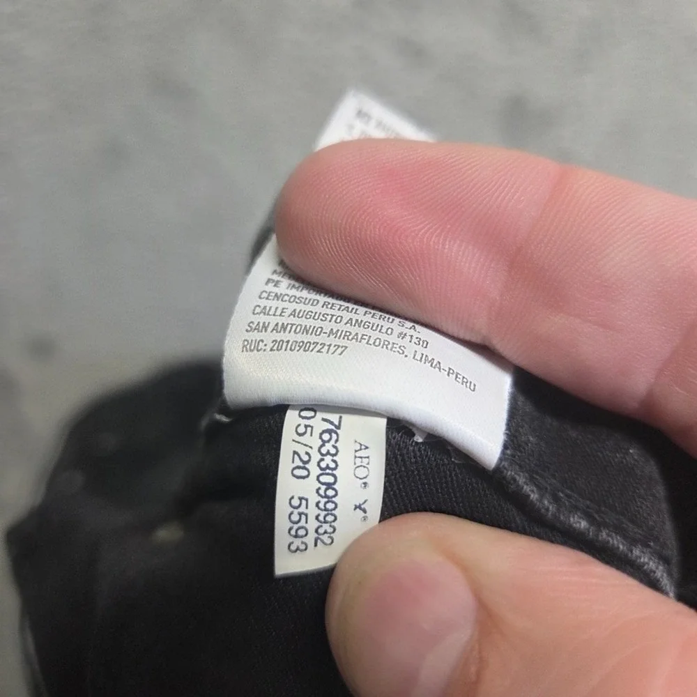American Eagle Jeans Mens 34X32 Black Athletic‎ Skinny Mid Rise Distressed Denim